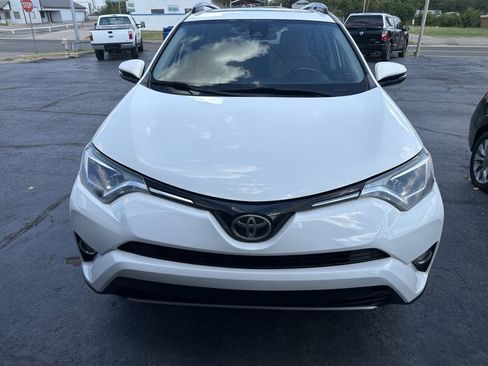 Used 2017 Toyota RAV4 XLE FWD image 4