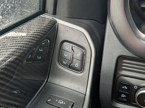 New 2026 Ford F250 Lariat w/ Black Appearance Package image 14