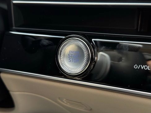 New 2026 Genesis GV70 2.5T Advanced image 37