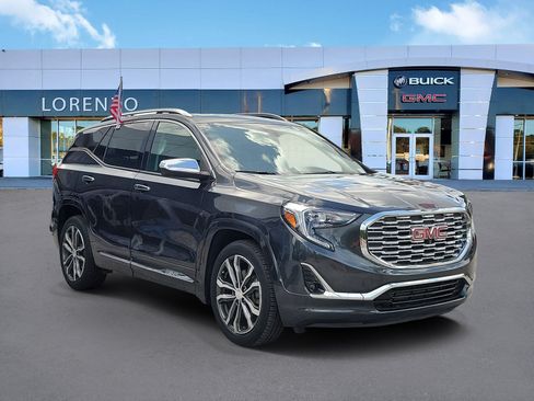 Used 2019 GMC Terrain Denali w/ Advanced Safety Package FWD image 3