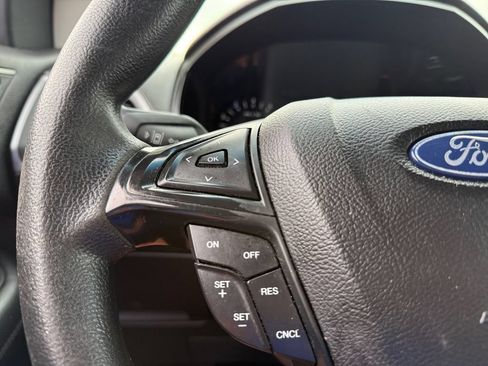 Certified 2020 Ford Edge SE FWD image 17