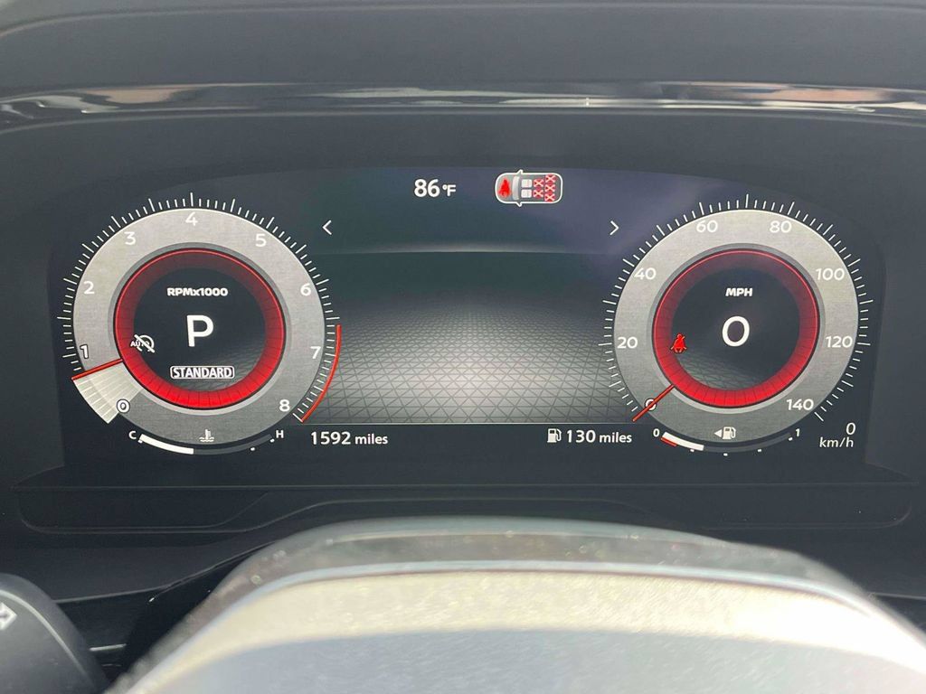 Used 2026 Nissan Pathfinder Platinum FWD image 28