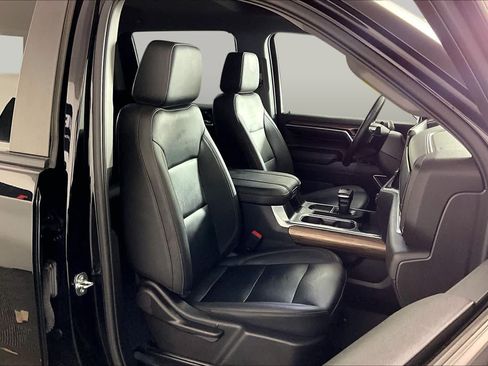 Certified 2023 Chevrolet Silverado 1500 LT Trail Boss w/ Convenience Package II AWD/4WD image 9