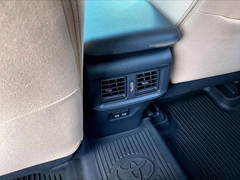 Used 2023 Toyota RAV4 XLE image 28