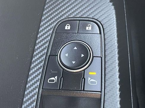 Used 2024 Mitsubishi Outlander ES AWD/4WD image 25