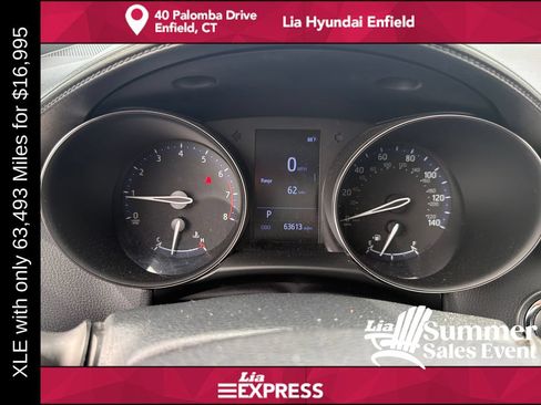 Used 2019 Toyota C-HR XLE FWD image 16