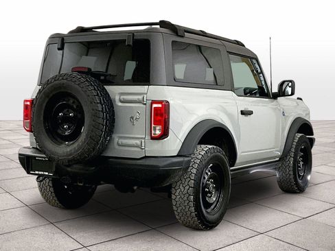 Used 2022 Ford Bronco Black Diamond image 11