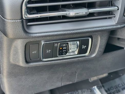 Used 2024 Lincoln Corsair AWD image 10