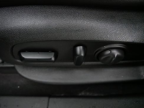 Used 2019 Chevrolet Blazer Premier w/ Driver Confidence II Package image 20