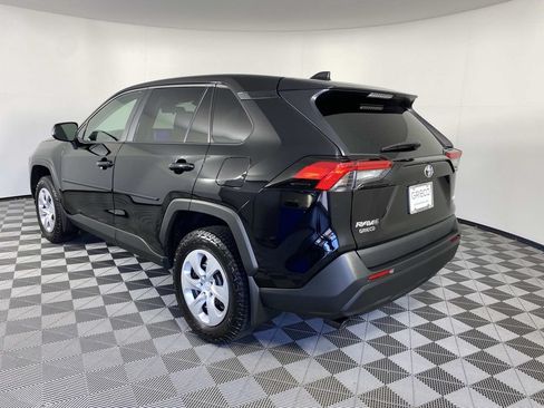 Used 2025 Toyota RAV4 LE AWD/4WD image 6