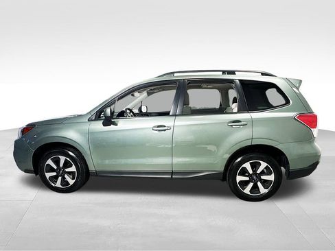 Used 2018 Subaru Forester 2.5i Premium AWD/4WD image 6