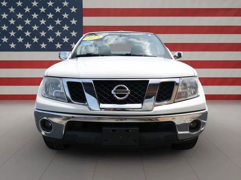 Used 2019 Nissan Frontier SL image 9