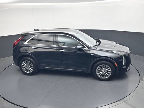 Used 2024 Cadillac XT4 Premium Luxury FWD image 31