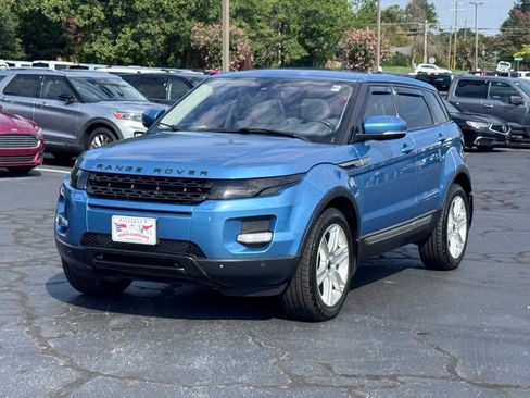 Used 2012 Land Rover Range Rover Evoque Pure Premium w/ Pure Premium Xenon Pkg AWD/4WD image 2