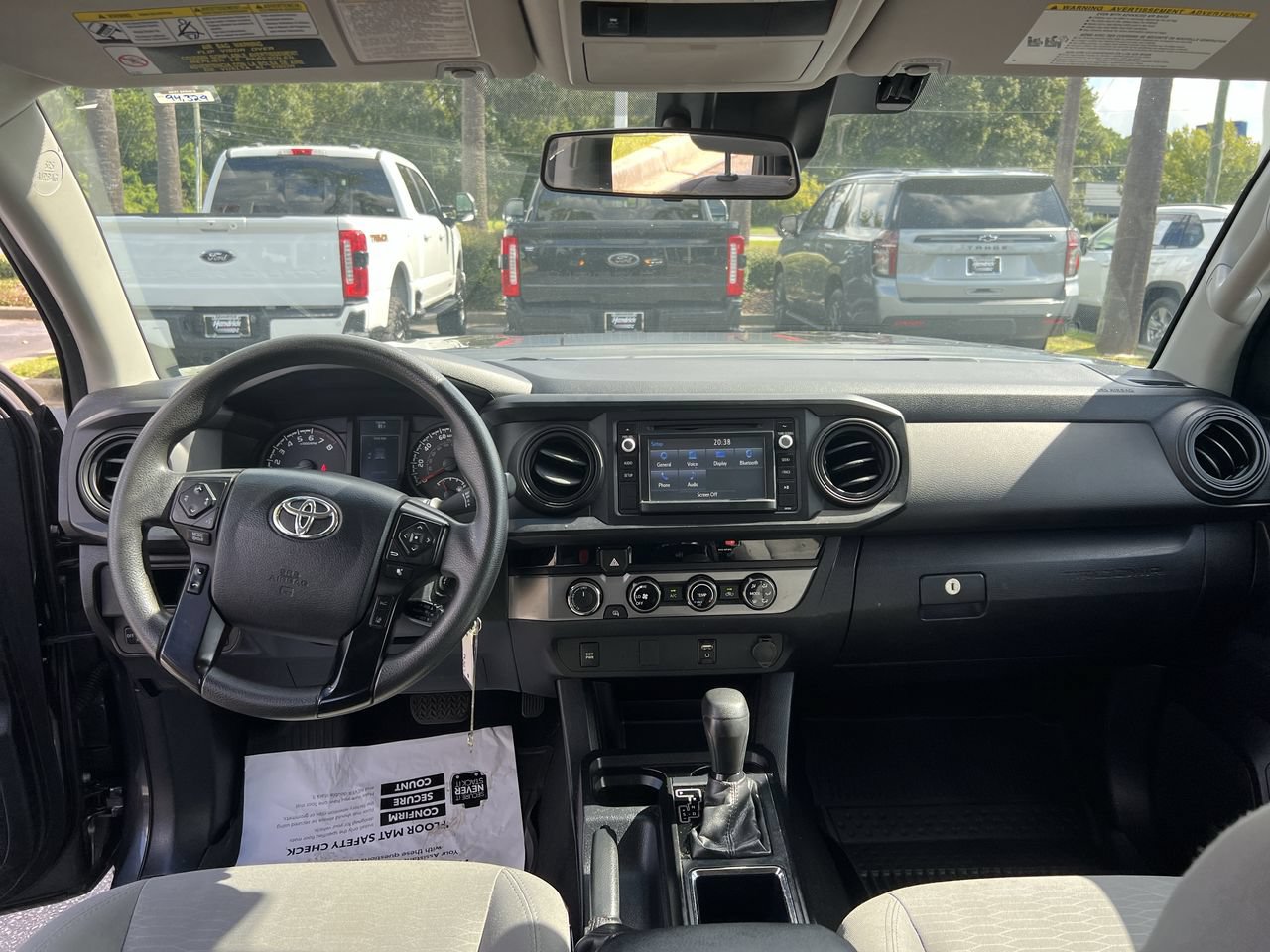 Used 2018 Toyota Tacoma SR w/ SR Convenience Package AWD/4WD image 31