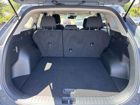 Used 2025 Kia Sportage LX FWD image 30