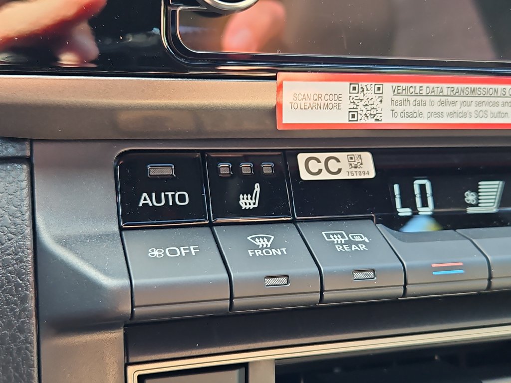 New 2026 Toyota Camry Hybrid AWD/4WD image 12