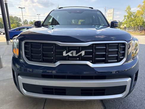 Used 2024 Kia Telluride S w/ S Sunroof Package FWD image 14