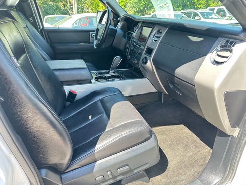 Used 2015 Ford Expedition Limited AWD/4WD image 15