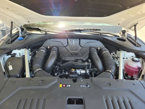 Used 2024 Genesis GV70 3.5T AWD/4WD image 40