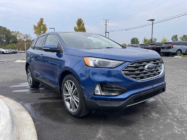 Certified 2022 Ford Edge Titanium w/ Class II Trailer Tow Package AWD/4WD image 6