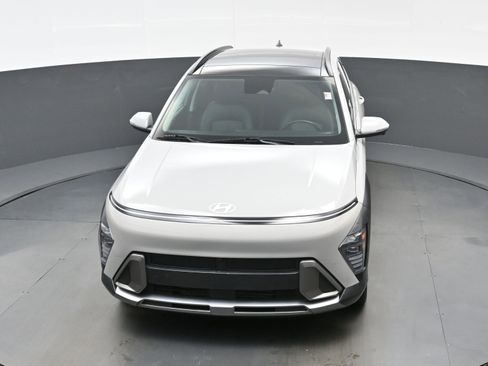 Used 2024 Hyundai Kona Limited FWD image 40