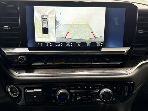 Certified 2022 Chevrolet Silverado 1500 LTZ w/ Technology Package image 19