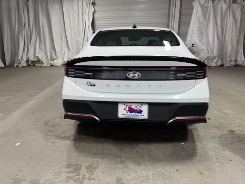 Used 2025 Hyundai Sonata SE image 6