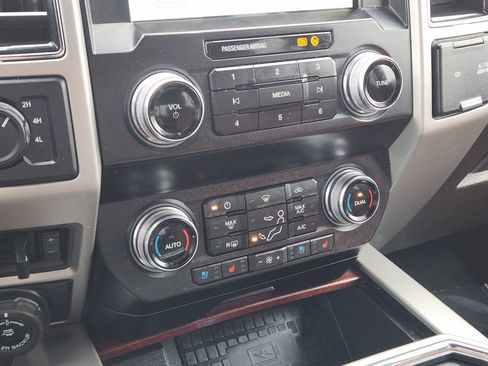 Used 2021 Ford F250 King Ranch w/ King Ranch Ultimate Package image 24