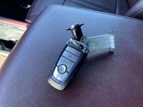 Used 2024 Ford Expedition Max Limited image 28