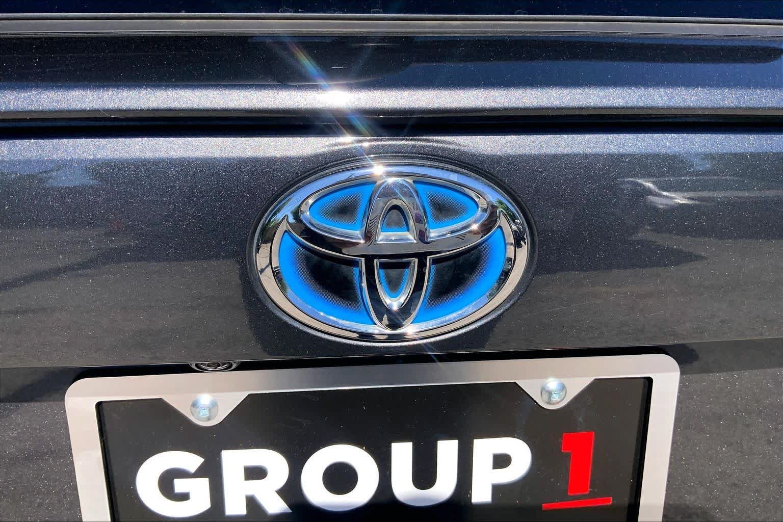 Used 2024 Toyota RAV4 LE AWD/4WD image 30