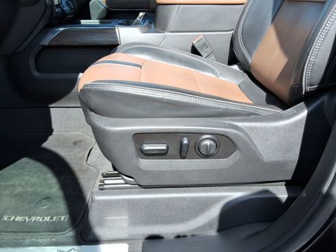 Used 2021 Chevrolet Silverado 3500 High Country AWD/4WD image 26