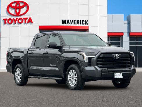 New 2026 Toyota Tundra SR5 w/ SR5 Convenience Package RWD image 7