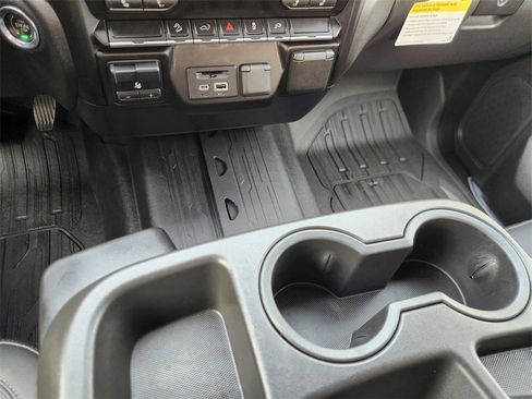 Used 2021 GMC Sierra 1500 SLT image 17