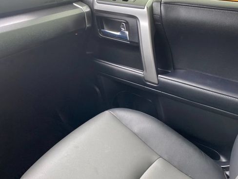 Used 2021 Toyota 4Runner SR5 Premium w/ Moonroof Package RWD image 12