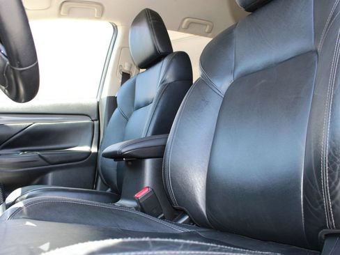 Used 2020 Mitsubishi Outlander SEL FWD image 11