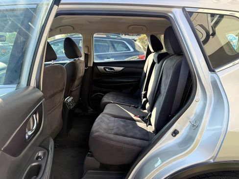 Used 2015 Nissan Rogue S AWD/4WD image 25