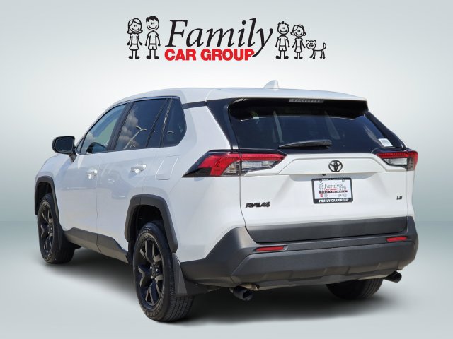 Used 2025 Toyota RAV4 LE FWD image 3
