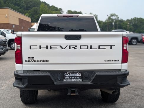 Used 2023 Chevrolet Silverado 2500 Custom w/ Custom Value Package AWD/4WD image 8