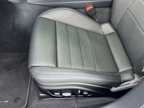 New 2025 Porsche Panamera image 13