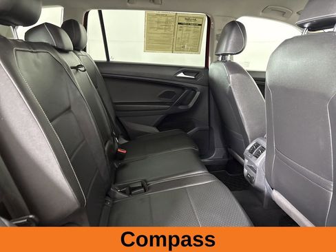 Used 2021 Volkswagen Tiguan SE image 25