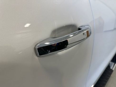 Used 2018 GMC Sierra 1500 SLT image 18