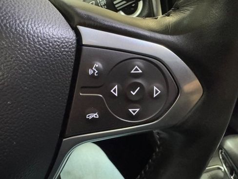 Used 2021 Chevrolet Traverse Premier image 20