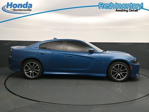 Used 2022 Dodge Charger R/T w/ Plus Group RWD image 11