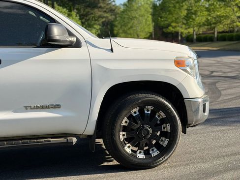 Used 2016 Toyota Tundra SR5 w/ TRD Off Road Package image 9