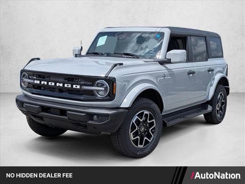 New 2026 Ford Bronco Outer Banks AWD/4WD image 1
