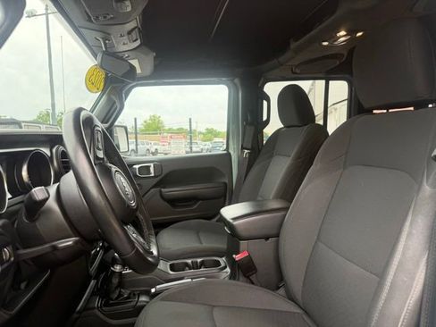 Used 2023 Jeep Wrangler Unlimited Sport AWD/4WD image 16