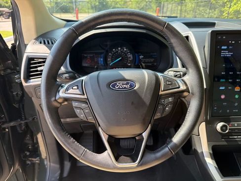 Used 2024 Ford Edge SEL AWD/4WD image 17