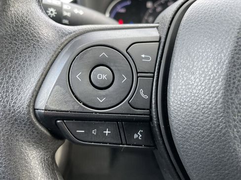 Used 2024 Toyota RAV4 LE image 17