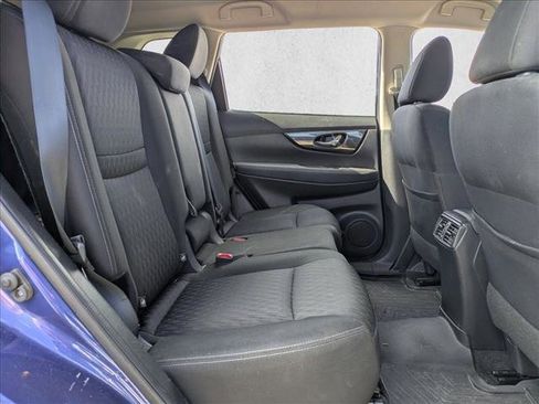 Used 2019 Nissan Rogue SV image 15